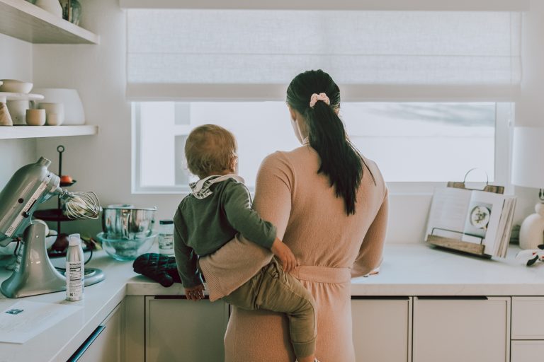 An Expert Explains How to Set Healthy Boundaries With Your Mother-In-Law